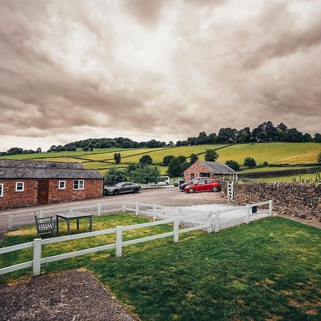 Cottages In Derbyshire, Oak Cottage Hazelwood المظهر الخارجي الصورة